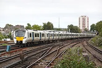 クラス700電車