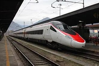 チザルピーノETR610電車