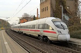 ÖBB 4011形